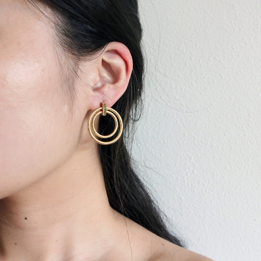 Aimee Circle Studs (18K Gold Plated)
