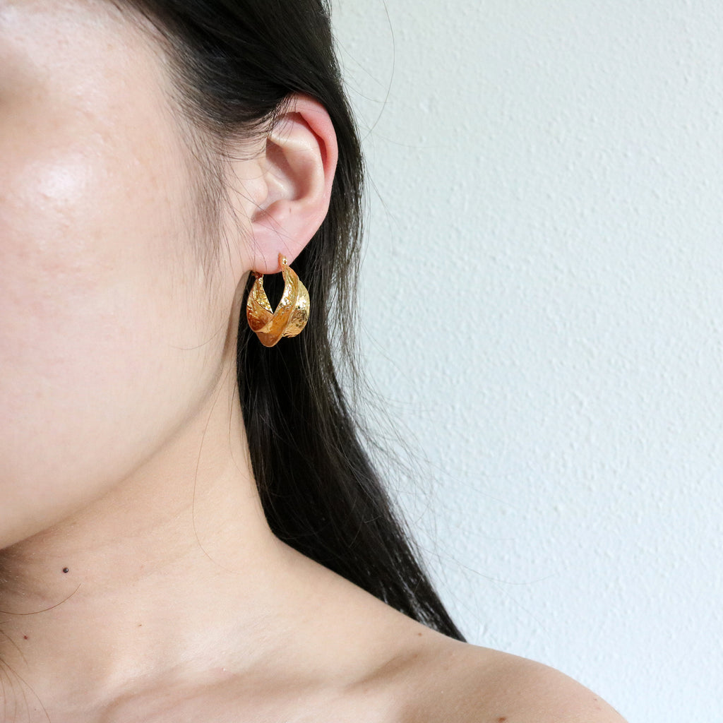 Pod Hoops (18K Gold Plated)