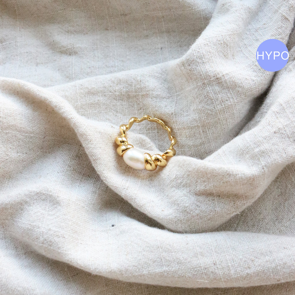 Freshwater Pearl Twisted Ring (18K Gold Plated)