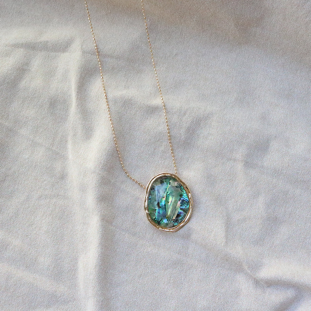Circle Shell Long Necklace in Abalone