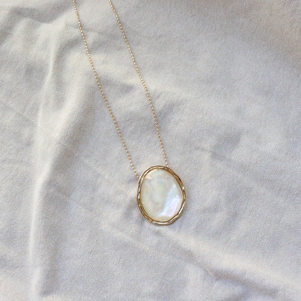 Circle Shell Long Necklace in Ivory
