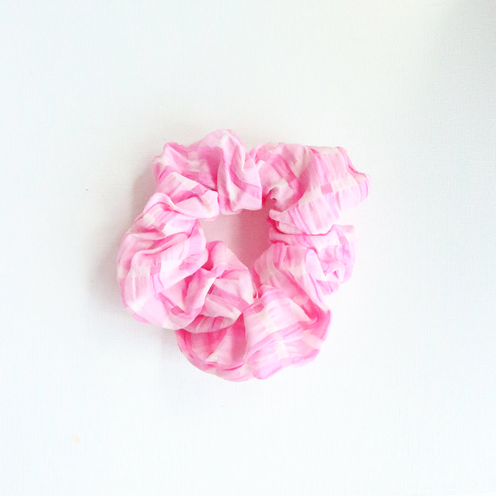 Plaid Scrunchie in Pink