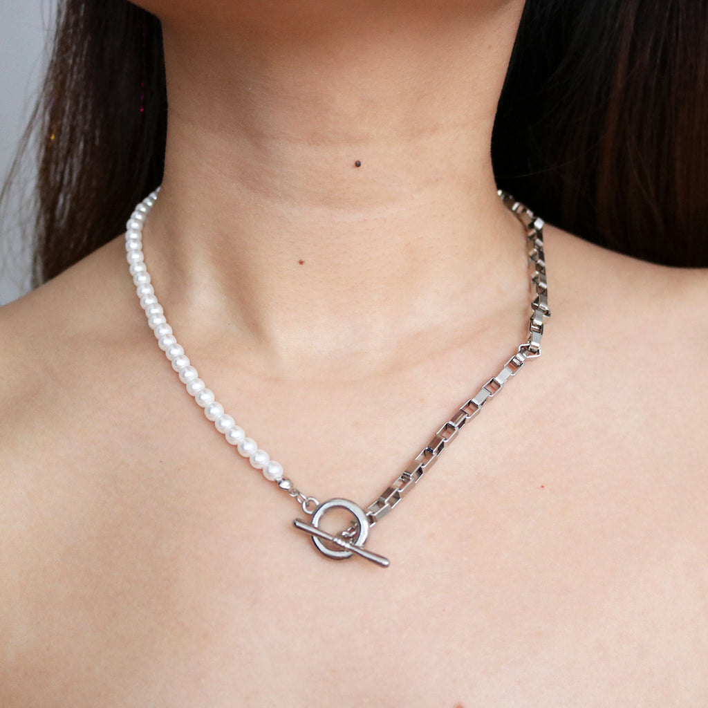 Pearl Chain Silver Necklace