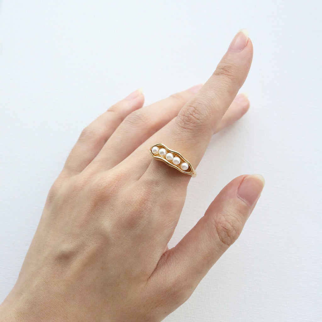 Pearls Pod Ring (Gold Plated)