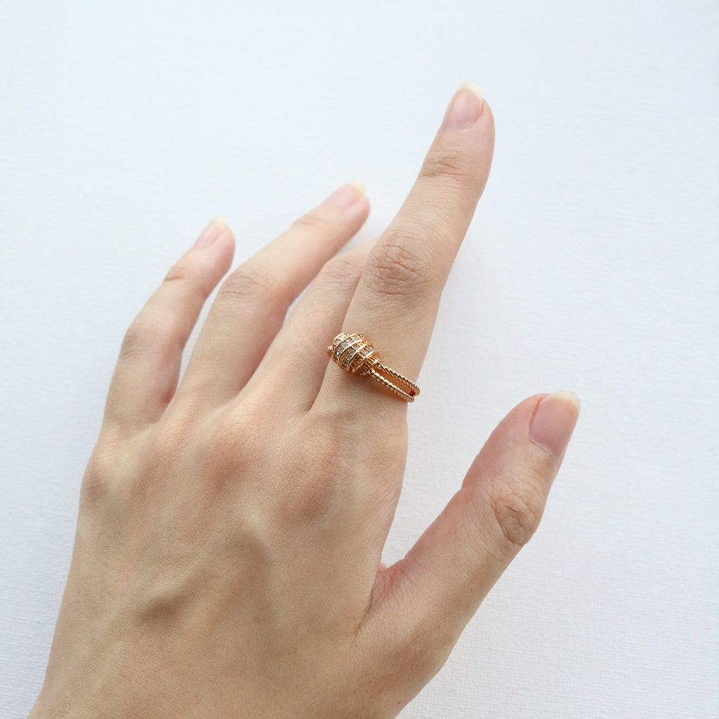 Knotted Ribbed Ring (18K Gold Plated)
