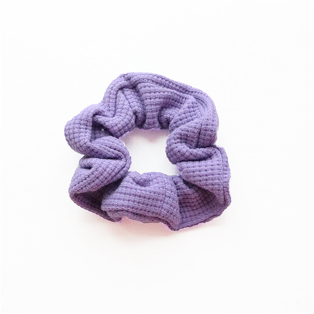 Knitted Scrunchie in Lilac